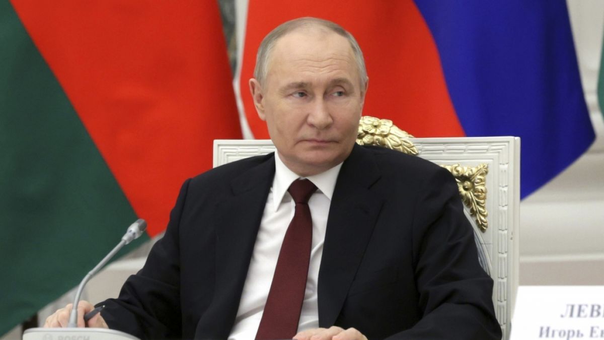 Geheimdienst-Enth&uuml;llungen zufolge soll Wladimir Putin nicht davor zur&uuml;ckschrecken, Nonnen f&uuml;r seine Spionagezwecke einzusetzen. (Foto)