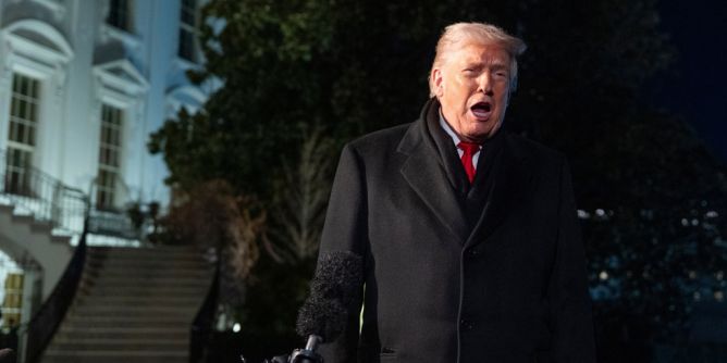 Donald Trump verklagt JPMorgan