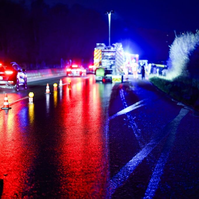 Wetterdienst warnt vor Lebensgefahr - 3 Tote und 11 Verletzte bei Unfallserie