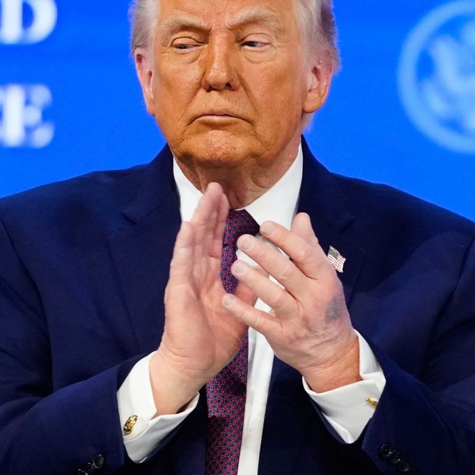 Plötzlich tauchte ein riesiger blauer Fleck auf - Weißes Haus liefert Erklärung 