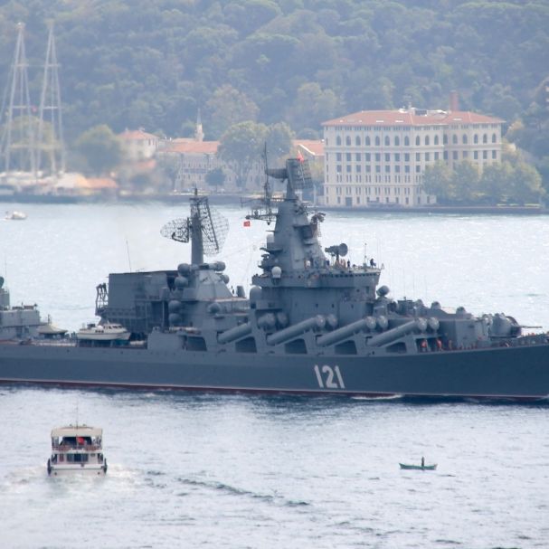 Putin-Flaggschiff nach Einschlag gesunken - Gericht stoppt Kreml-Lüge