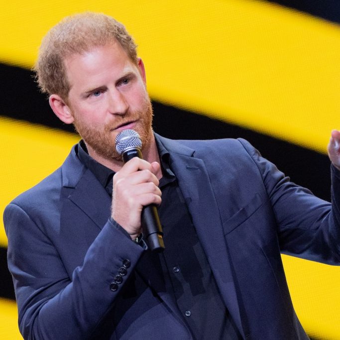 Königssohn tobt vor Wut - diese Worte von 