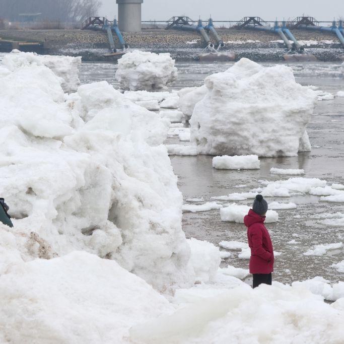 Schneewalze Leonie bringt enormen Neuschnee - Eis legt Züge lahm