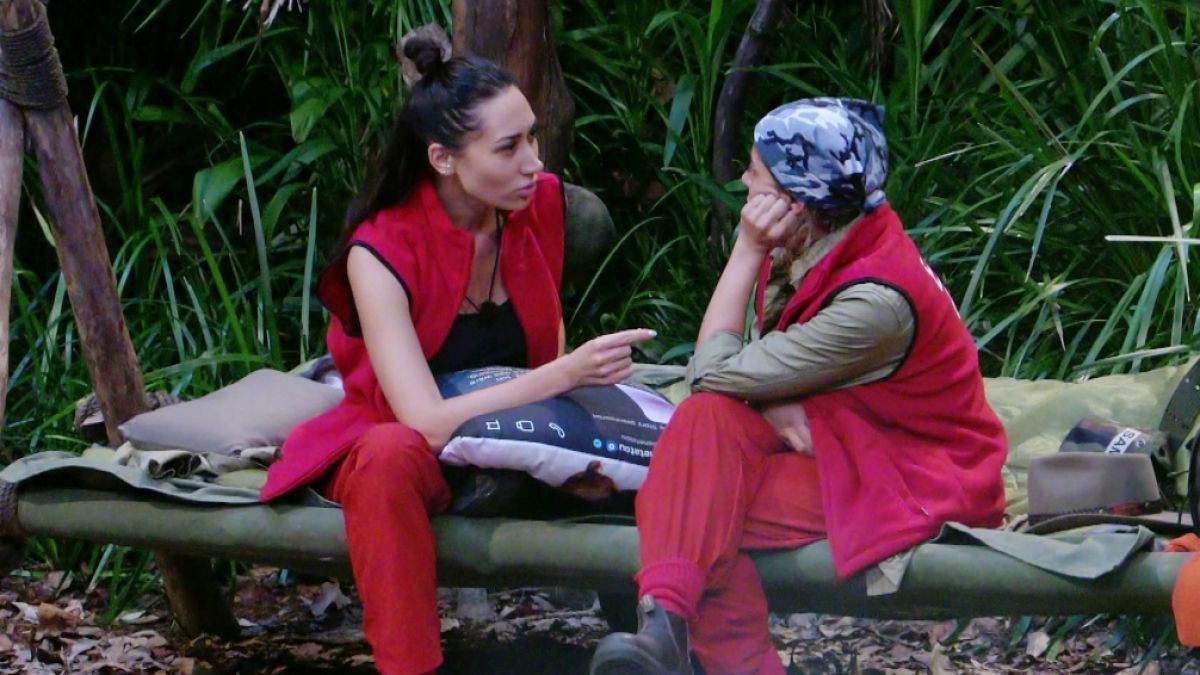 Eva Benetatou (r.) und Samira Yavuz. (Foto)