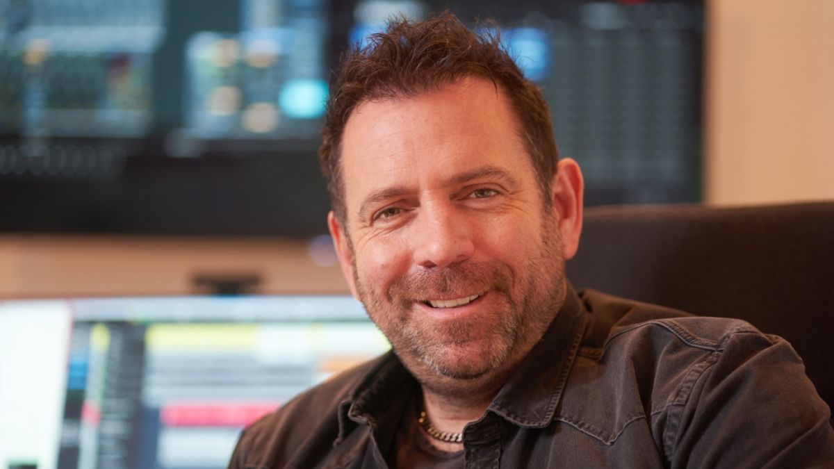 Ikke H&uuml;ftgold trauert um seinen Vater. (Foto)