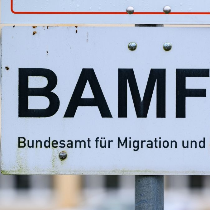 Tausende Asylbewerber spurlos verschwunden – haben die Behörden versagt?