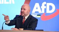 Markus Frohnmaier, der Spitzenkandidat der AfD für die Landtagswahl in Baden-Württemberg 2026, spricht beim Landesparteitag der AfD.