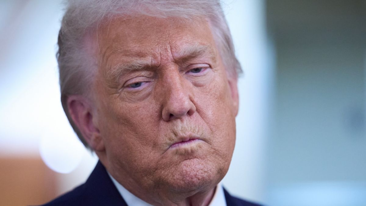 Nach landesweiten Protesten infolge des ICE-Mordes an Alex Pretti steckt Donald Trump in der Zwickm&uuml;hle. (Foto)