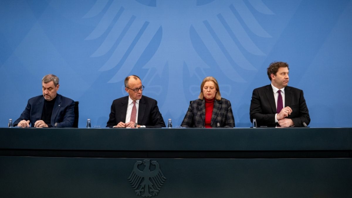 S&ouml;der, Merz, Bas und Klingbeil sprechen nach dem Koalitionsausschuss vor der Presse. (Foto)