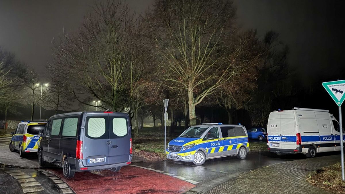 Ein Spazierg&auml;nger alarmierte die Polizei in Dormagen, nachdem er die Leiche eines 14-J&auml;hrigen nahe eines Waldsees entdeckt hatten. (Foto)