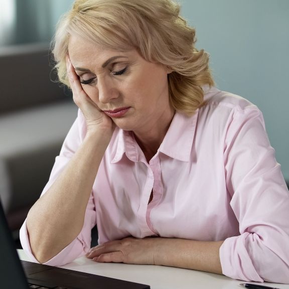 Müdigkeit kann tagsüber Schlafmodus im Gehirn erzwingen