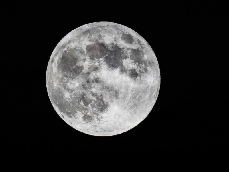 Vollmond am 01.02.2026: Stürmischer Schneemond am Himmel - droht jetzt neues Winterwetter?