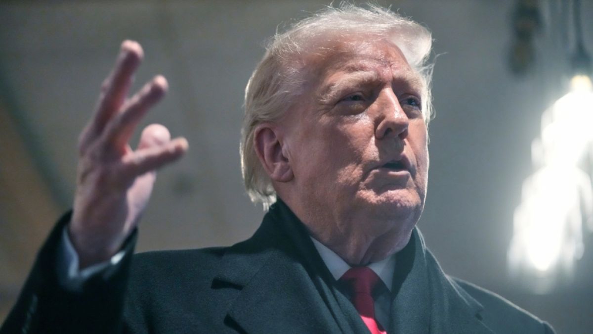 Donald Trump hat auf neu aufgetauchtes Videomaterial von ICE-Mordopfer Alex Pretti zwar ohne Worte reagiert, doch sein Post bei Truth Social sprach trotzdem B&auml;nde. (Foto)