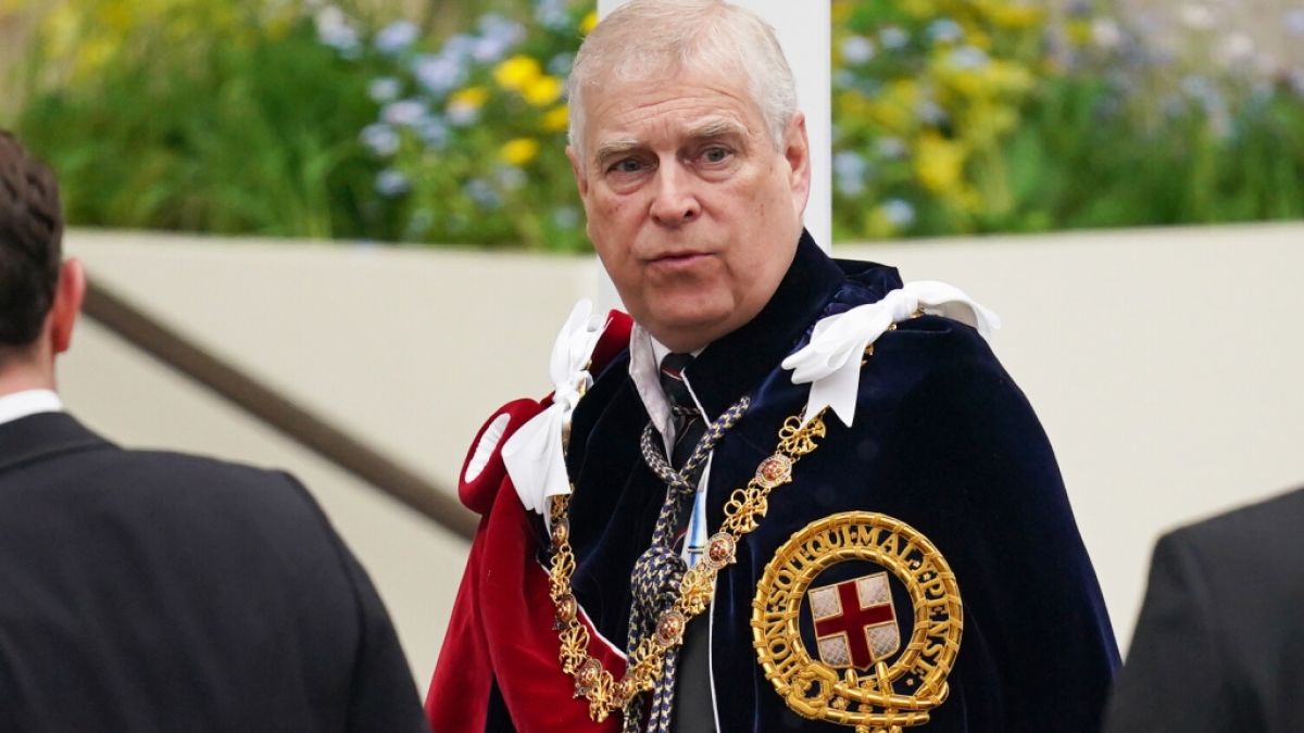 Ex-Prinz Andrew hat nach seinem tiefen Fall nicht nur die Royals, sondern auch das britische Milit&auml;r mit einem Affront verletzt. (Foto)