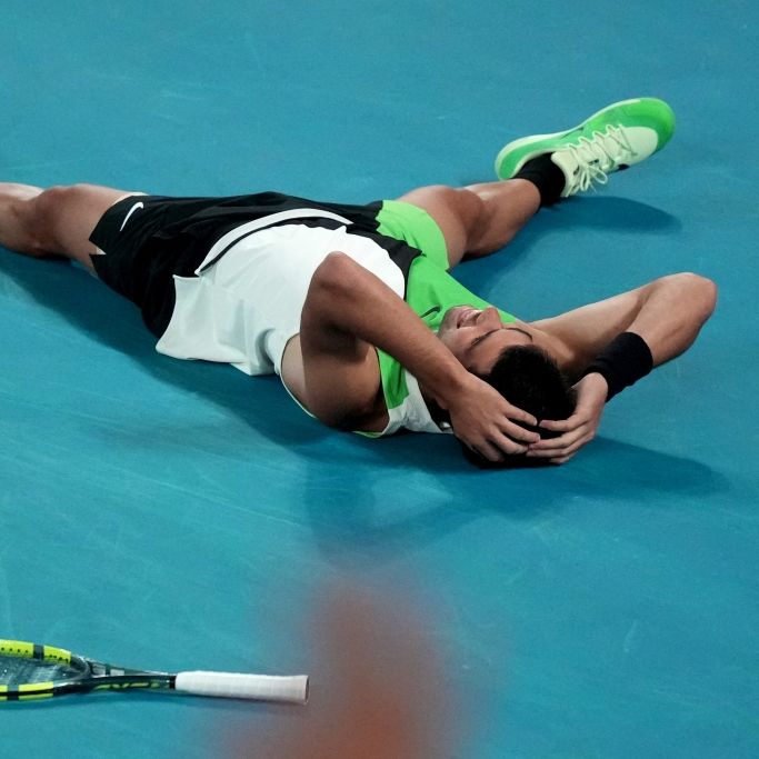 Finale gegen Djokovic gewonnen - Alcaraz triumphiert erstmals in Melbourne