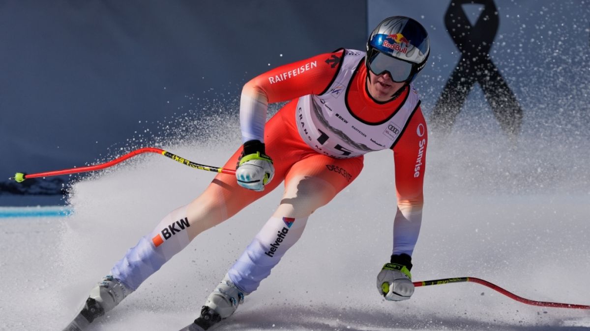 Der Schweizer Franjo von Allmen hat die Abfahrt in Crans Montana gewonnen. (Foto)