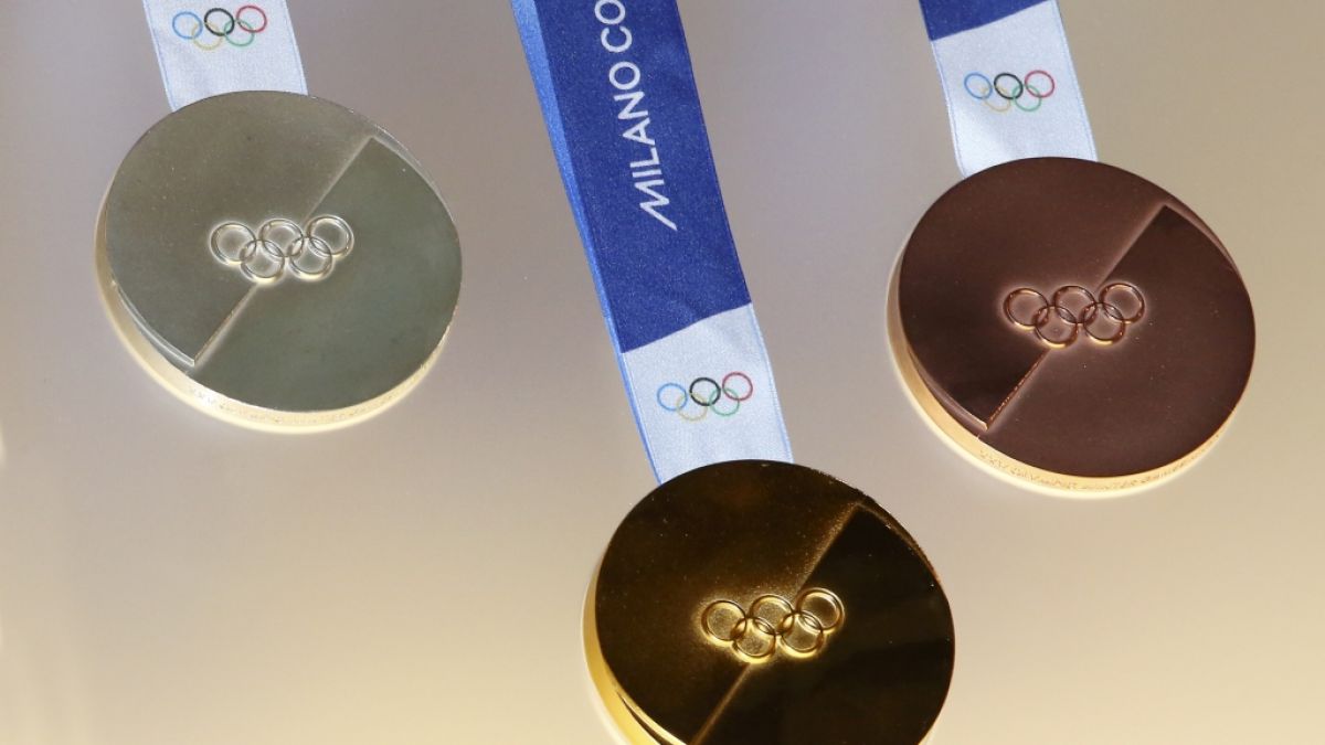 Um diese Medaillen wird bei den Olympischen Winterspielen in Mailand und Cortina d'Ampezzo gek&auml;mpft. (Foto)