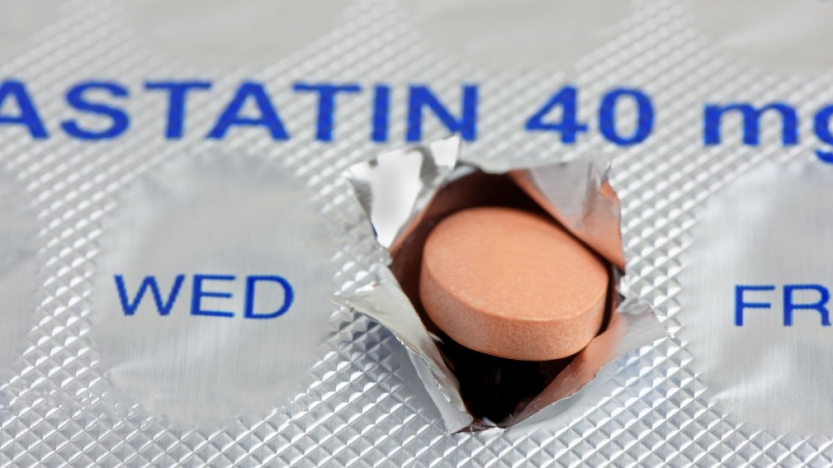 Die Einnahme von Simvastatin kann in einigen F&auml;llen zu Muskelschmerzen f&uuml;hren. (Foto)