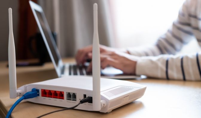 WLAN-Router müssen rund um die Uhr laufen - das zieht jede Menge Strom.