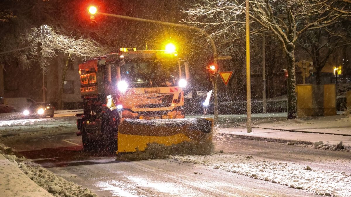 Der DWD hat eine Gl&auml;ttewarnung herausgegeben (Symbolbild). (Foto)