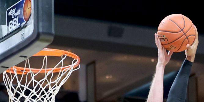 ratiopharm ulm vs. EWE Baskets im Livestream