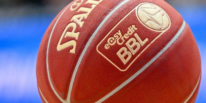 ALBA BERLIN vs. EWE Baskets im Livestream
