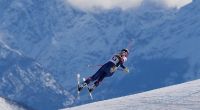Ein heftiger Sturz von US-Ski-Star Lindsey Vonn hat die Abfahrt der Ski-alpin-Damen bei den Olympischen Winterspielen überschattet.