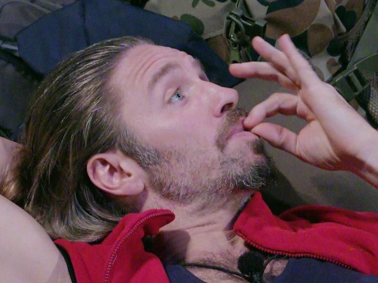 Gil Ofarim: Fans stürzen sich nach Dschungelsieg auf "Skandal"-Hotel im Netz