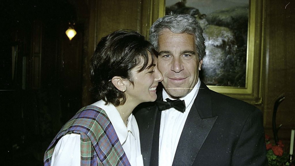 Die von der US-Staatsanwaltschaft veröffentlichte undatierte Aufnahme zeigt Jeffrey Epstein mit seiner langjährigen Vertrauen und Komplizin Ghislaine Maxwell. (Foto)