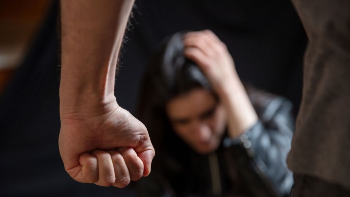 Viele Gewalttaten an Frauen werden nicht angezeigt (Symbolfoto). (Foto)