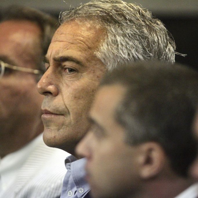 Epstein-Affäre: Polizei untersucht Privatflüge über London-Stansted