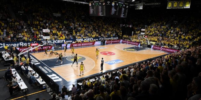 EWE Baskets vs. Telekom Baskets im Livestream
