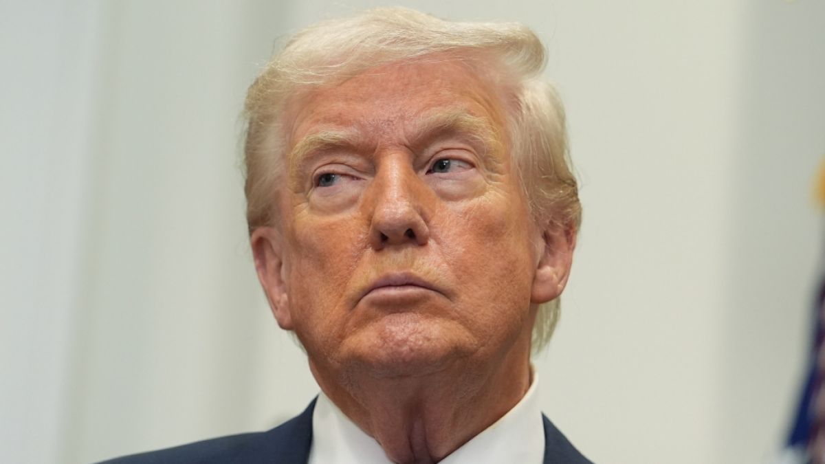 W&auml;hrend einer Veranstaltung im Wei&szlig;en Haus wirkte Donald Trump erneut m&uuml;de. (Foto)