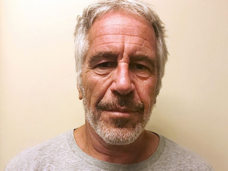 Jeffrey Epstein: Pathologe nach Autopsie sicher - Halsfrakturen deuten auf Mord hin