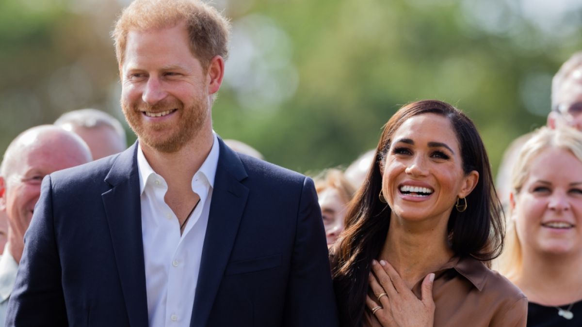 Prinz Harry und Meghan Markle m&uuml;ssen sich immer wieder den Vorwurf gefallen lassen, bei P&auml;rchenauftritten nicht authentisch zu wirken. (Foto)