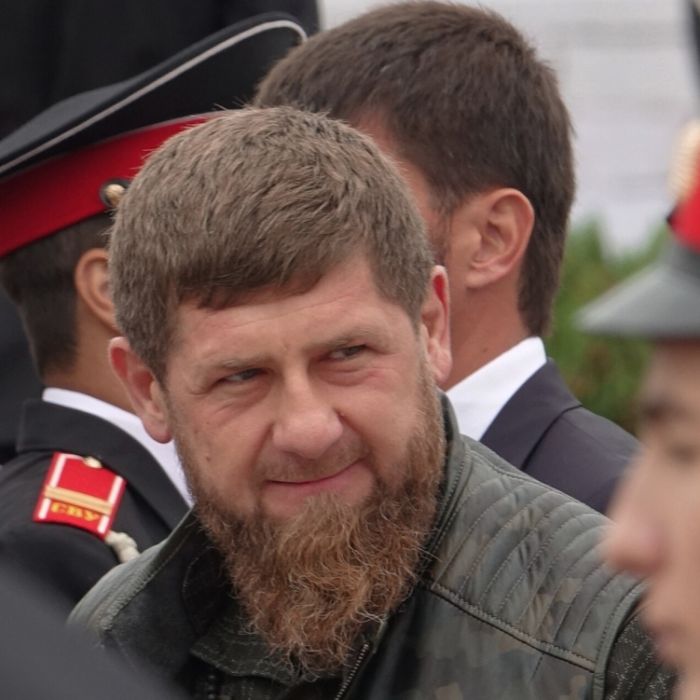 Schwerer Autounfall - Sohn von Putin-Bluthund droht die Erblindung