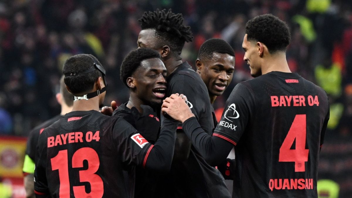 Bayer Leverkusen will in den Champions-League-Playoffs gegen Olympiakos Pir&auml;us jubeln. (Foto)