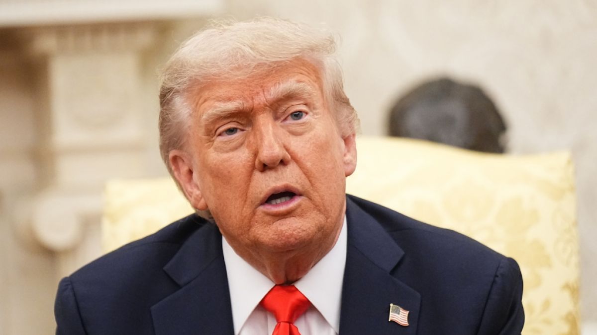 Donald Trump unter Verdacht: Bedient sich der US-Pr&auml;sident perfider Tricks, um seinen wahren Gesundheitszustand vor der Welt&ouml;ffentlichkeit zu verbergen? (Foto)