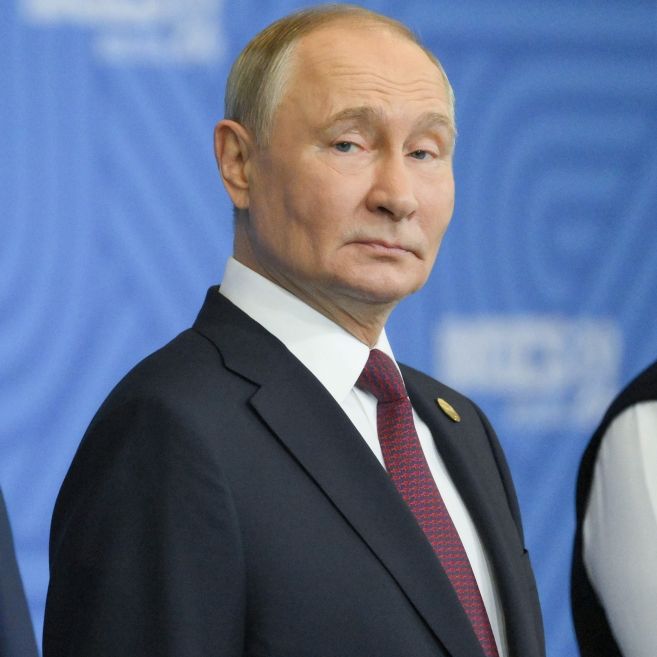 Perfide Kinder-Gehirnwäsche des Kreml-Chefs entlarvt