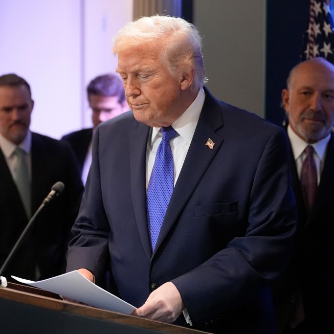 Donald Trump: Heftige Kritik aus der Marine – brisante Entscheidung mit Folgen