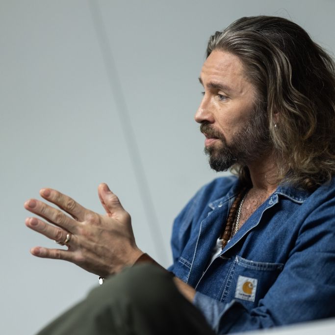 Abrechnung mit dem Dschungelkönig – Mitcamper stellen ihn bloß