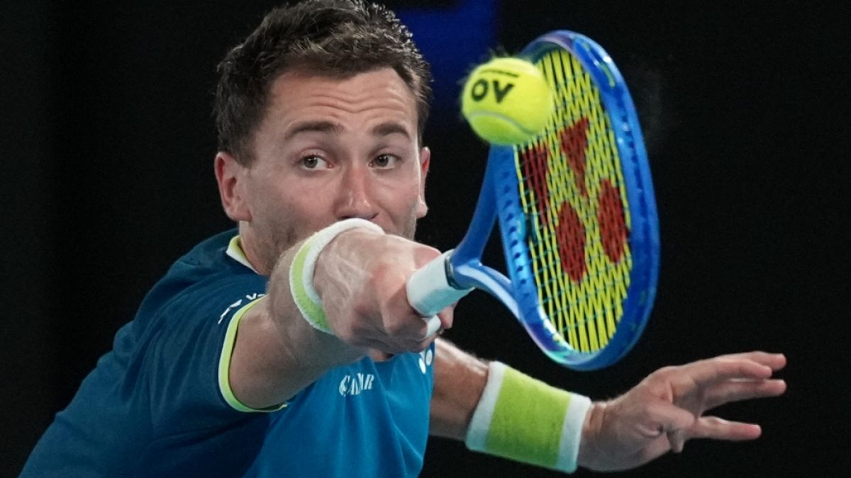 Casper Ruud spielt einen R&uuml;ckhand-Return, am 26.01.2026. (Symbolbild) (Foto)