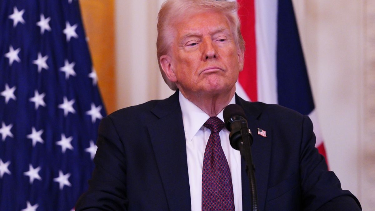 Donald Trump ist felsenfest davon &uuml;berzeugt, anderen Nationen mit Handelsembargos schweren Schaden zuzuf&uuml;gen - ein Top-&Ouml;konom hat den verheerenden Trugschluss des US-Pr&auml;sidenten jetzt aufgekl&auml;rt. (Foto)