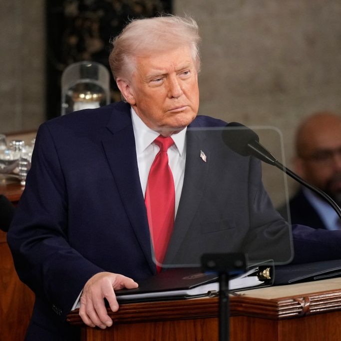 Verletzung stümperhaft kaschiert - US-Präsident zeigt sich lädiert