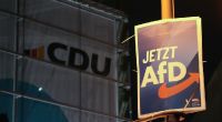 Wenige Monate vor der Abgeordnetenhaus-Wahl in Berlin liegt die AfD aktuellen Umfragen zufolge als zweitstärkste Kraft nur noch wenige Prozentpunkte hinter der CDU (Symbolfoto).