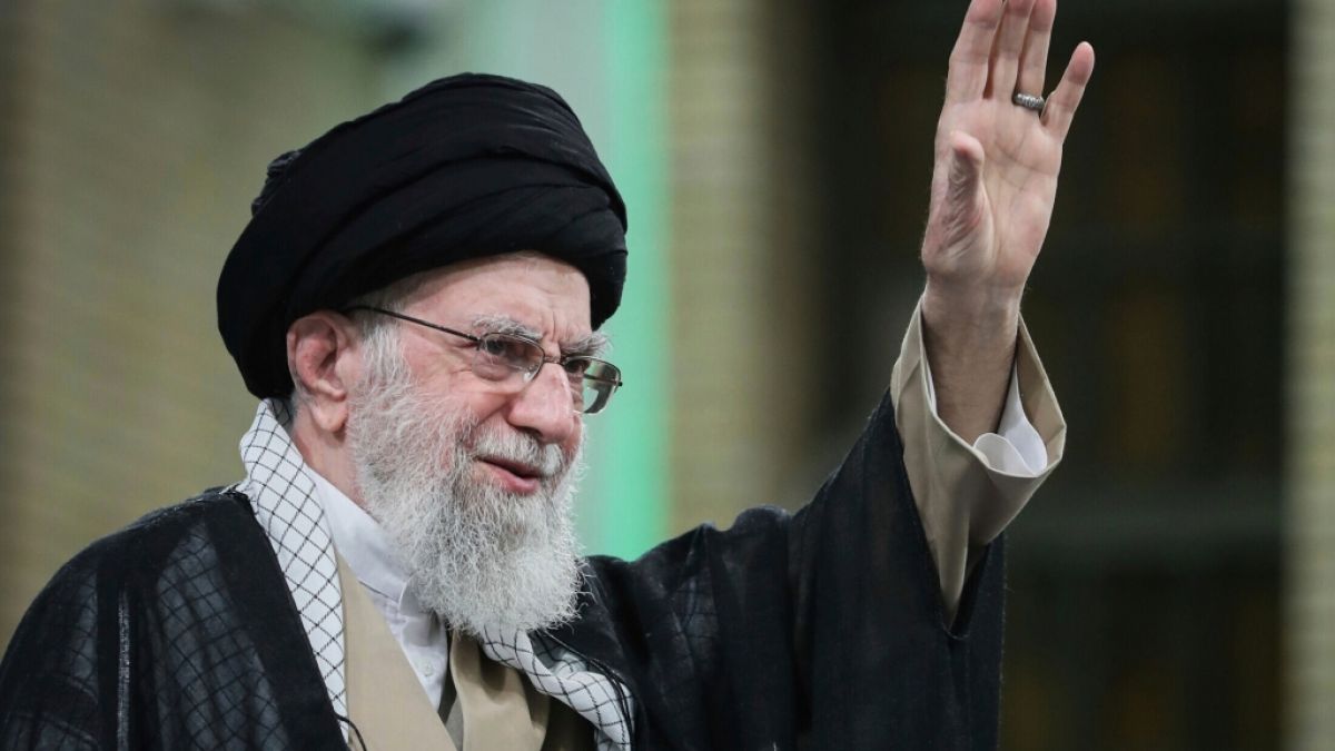 Iranische Staatsmedien haben den Tod von Staatsoberhaupt und Religionsf&uuml;hrer Ajatollah Ali Chamenei best&auml;tigt. (Foto)