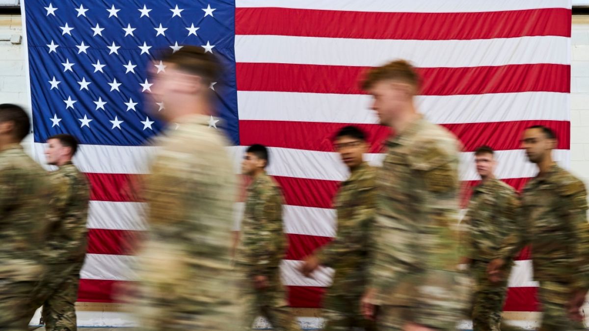 Zu Beginn der Angriffe gegen den Iran sagte US-Pr&auml;sident Trump, die USA k&ouml;nnten dabei Verluste erleiden, aber sie t&auml;ten dies f&uuml;r die Zukunft. Nun gibt das Milit&auml;r erste Tote bekannt. (Foto)