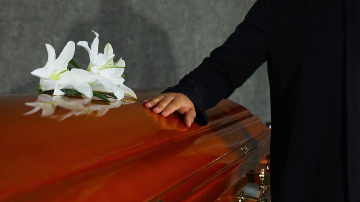 Mit nur 28 Jahren muss sich Finnian Garbutt auf seinen baldigen Tod vorbereiten: Der britische Schauspieler ist unheilbar an Krebs erkrankt (Symbolfoto). (Foto)