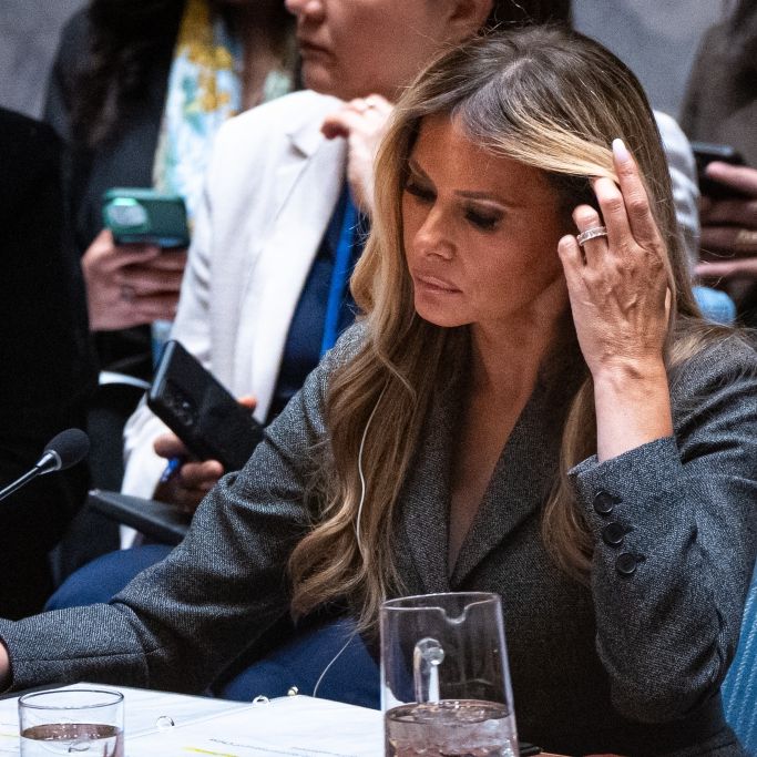 First Lady blamiert sich bei neuem Job - 