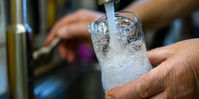 Leitungswasser vs. Mineralwasser